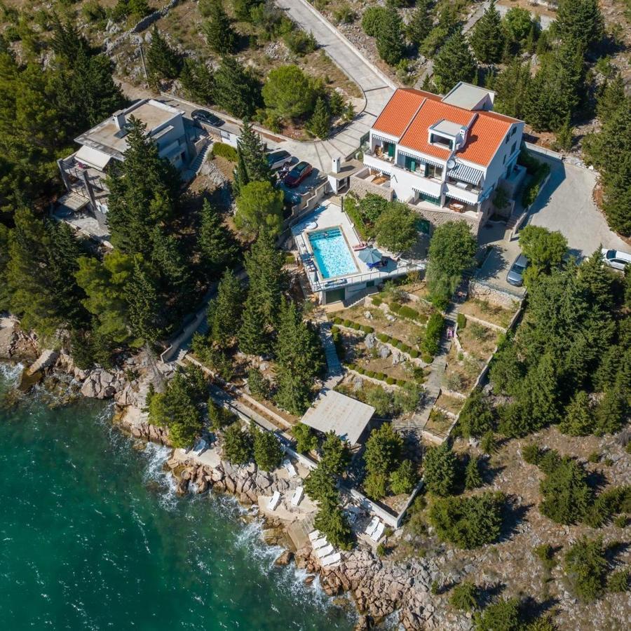 Maria Apartments Starigrad Paklenica Bagian luar foto