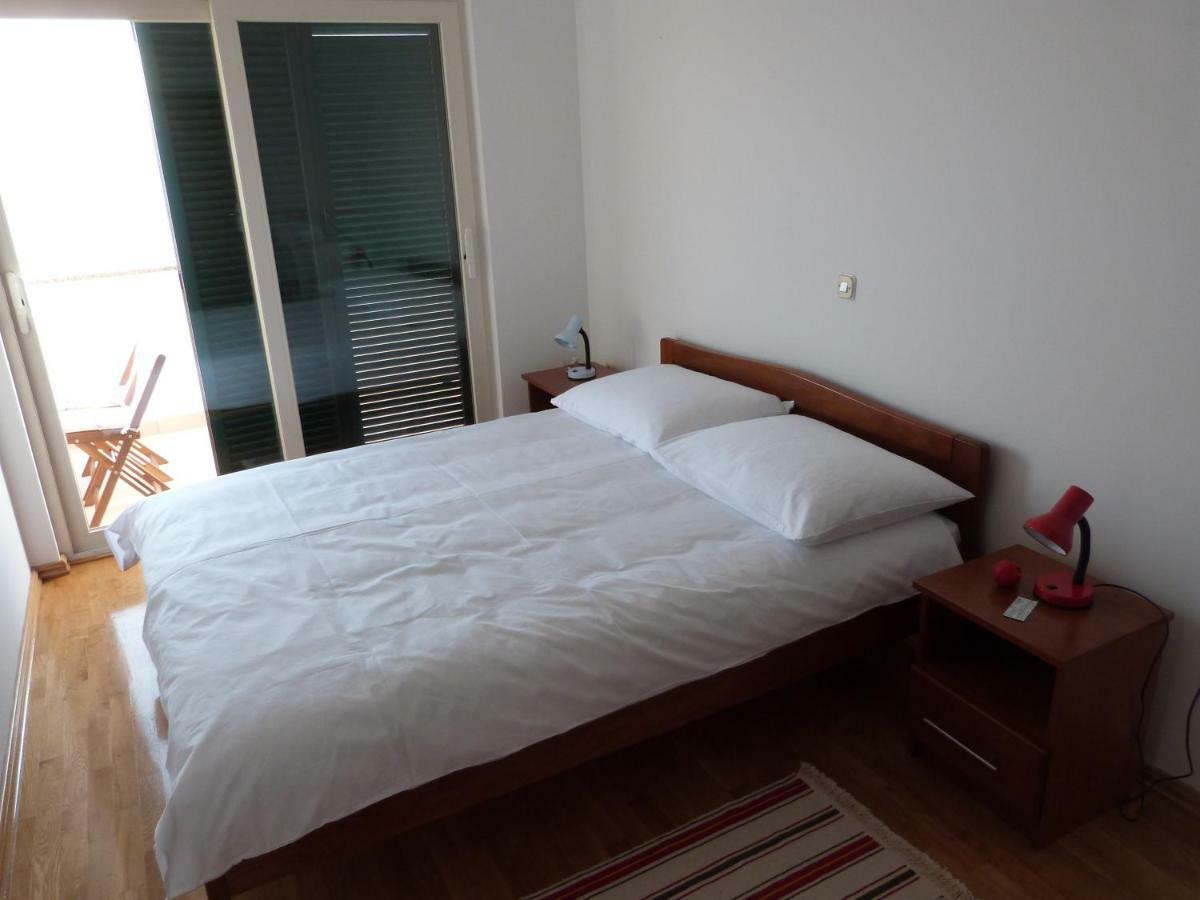 Maria Apartments Starigrad Paklenica Bagian luar foto