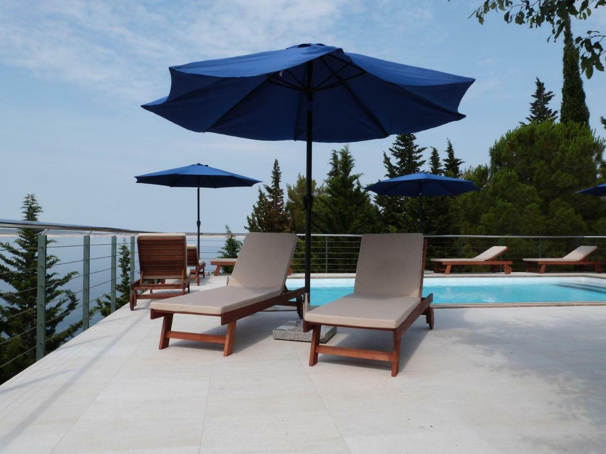 Maria Apartments Starigrad Paklenica Bagian luar foto