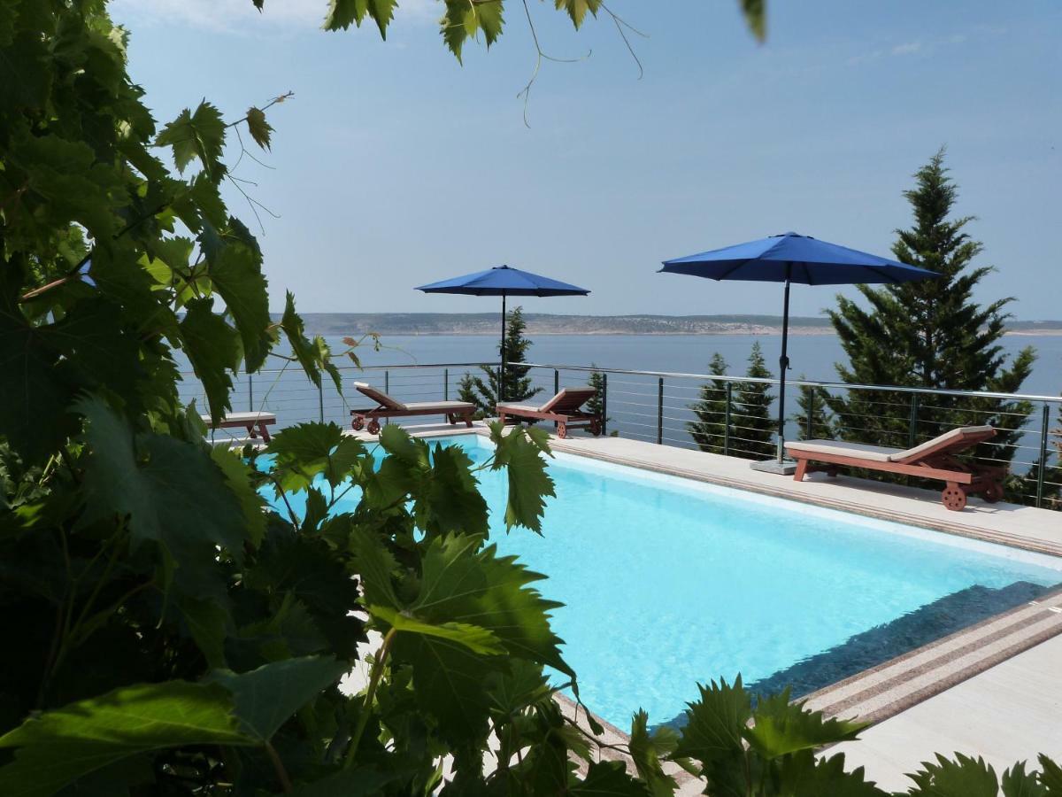 Maria Apartments Starigrad Paklenica Bagian luar foto