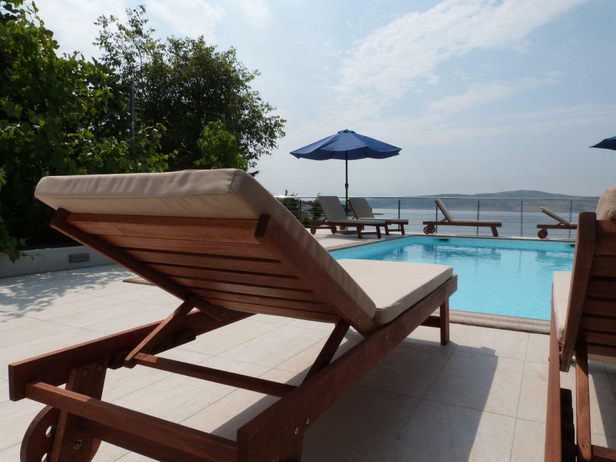 Maria Apartments Starigrad Paklenica Bagian luar foto