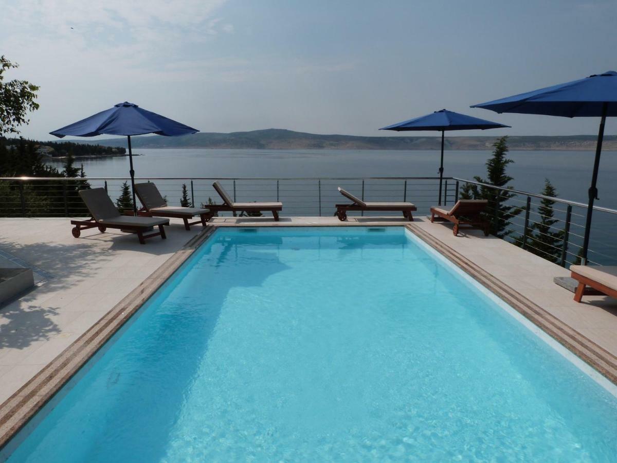 Maria Apartments Starigrad Paklenica Bagian luar foto