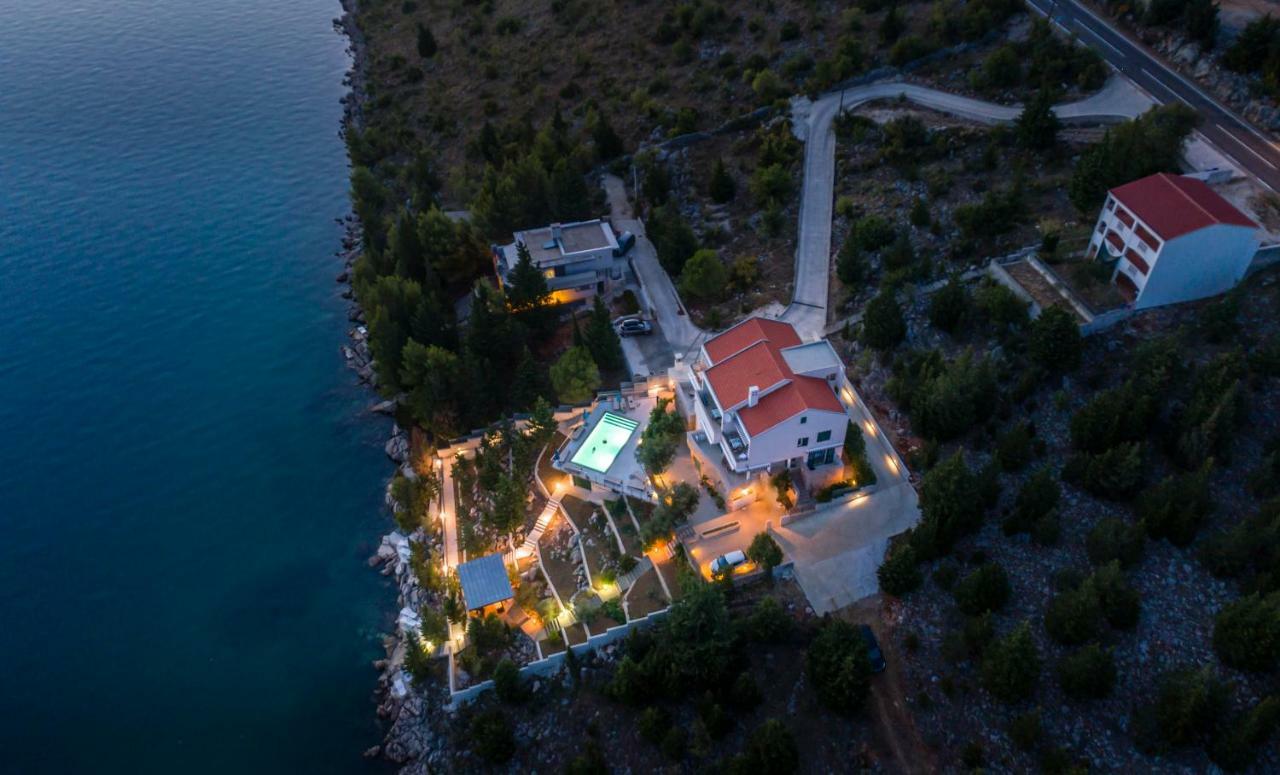 Maria Apartments Starigrad Paklenica Bagian luar foto